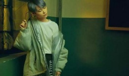 扒姨太爆料李宇春的视频,扒姨太揭秘背后真相