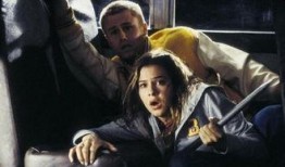 惊心食人族1在线观看,血腥盛宴，生存边缘的恐怖冒险